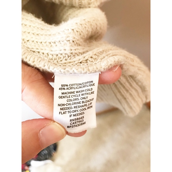 BP v-neck cream tunic sweater - Picture 4 of 6